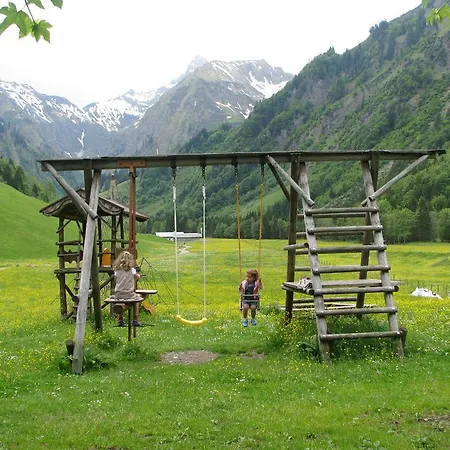Mountain Albergue